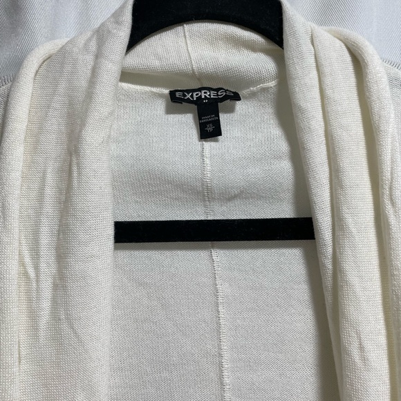 Express Cardigan - Picture 2 of 4